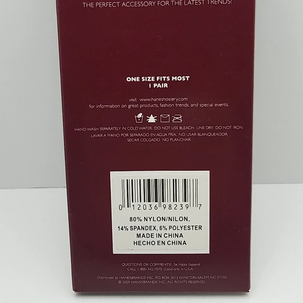Hanes Silk Reflection Knee Highs Sheer Dot Jet